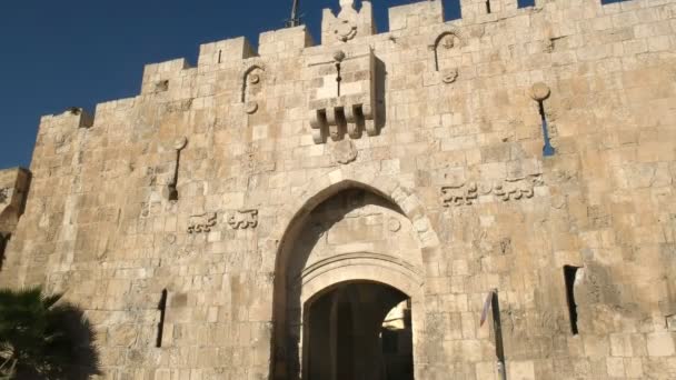 Είσοδο της πύλης των λιονταριών στην παλιά πόλη της Ιερουσαλήμ στο Ισραήλ — Αρχείο Βίντεο