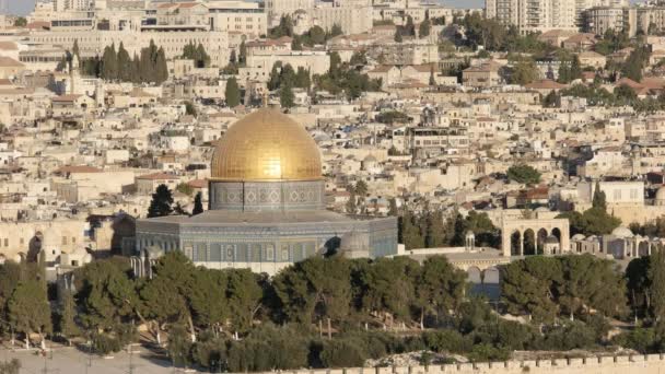 Primer plano de la cúpula de la roca de las aceitunas mt en jerusalem — Vídeo de stock