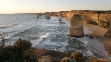 büyük okyanus yolunda on iki havaride gün batımı
