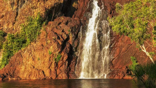 Nahaufnahme der Basis der Wangi-Wasserfälle im Litchfield-Nationalpark — Stockfoto