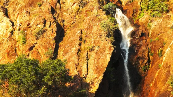 Nahaufnahme der Spitze der Wangi-Wasserfälle im Litchfield-Nationalpark — Stockfoto