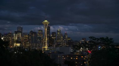 uzay iğneve seattle gece