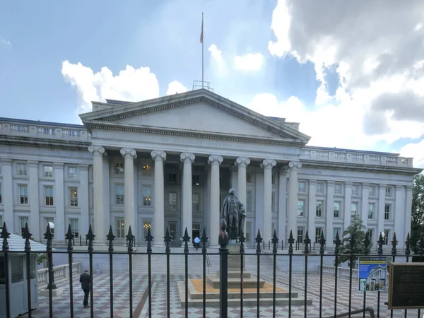 Das Äußere des uns Treasury Depot Gebäudes in Washington — Stockfoto