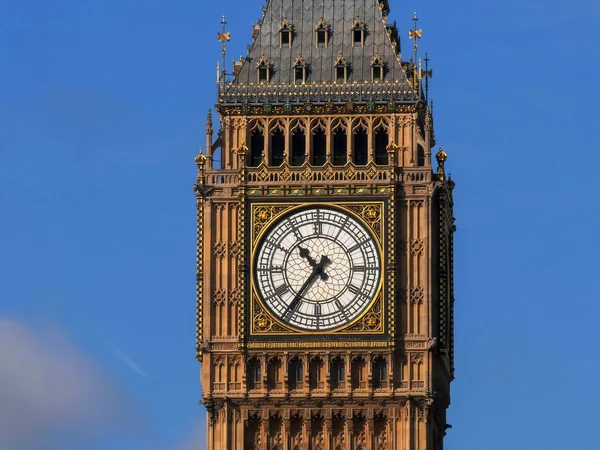 Extreme close-up van de klok gezicht van Big ben, Londen — Stockfoto