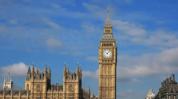 Westminster Parliament House und Big Ben, London — Stockfoto