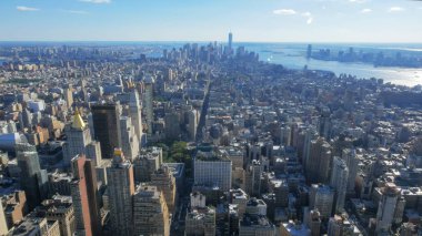 imparatorluk devlet binasının gözlem güvertesinden alt manhatten görünümü