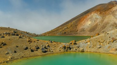 tongariro geçişinde iki zümrüt göller