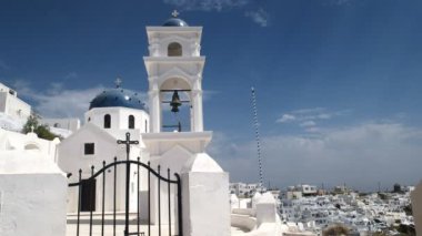 santorini adasında imerovigli anastasi kilisesinin çekim zoom