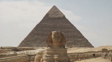 kahire yakınlarındaki giza de sfenks ve khafre piramidi, Mısır