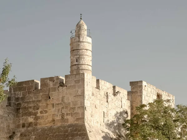 Turm von David und Minarett in der Altstadt, jerusalem — Stockfoto