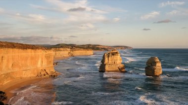 doğuya bakan gün batımında on iki havarigörünümü