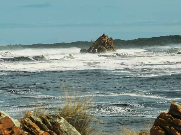 Desembocadura del río Arthur en la costa oeste de Tasmania — Foto de Stock