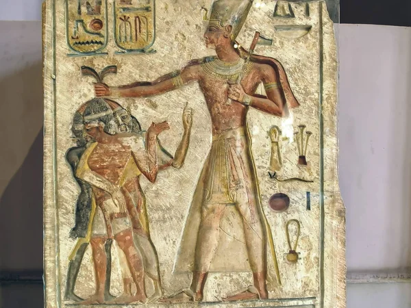Kair, Egipt-wrzesień, 26, 2016: strzał z Stela wygrawerowanym obrazem Ramses II w Kairze — Zdjęcie stockowe