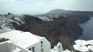 santorini adasında fira imerovigli gelen pan
