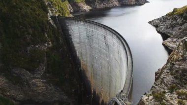 tazmanya strathgordon baraj yakın çekim