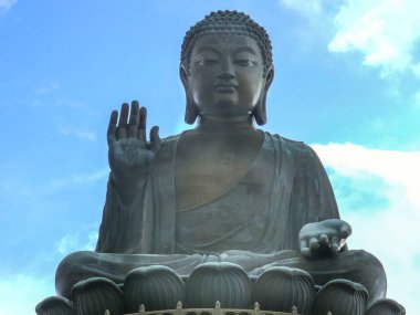 HONG KONG, ÇİN-EYLÜL, 30, 2017: Hong Kong 'daki bronz Buda' ya yakın çekim