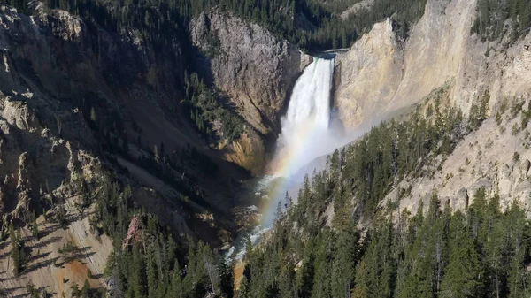 Shot of lower yellowstone falls with a rainbow — Stock Photo, Image