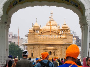 AMRITSAR, Hindistan - 18 Mart 2019: Amritsar 'daki Altın Tapınak' a giriş