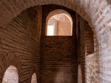 İSTANBUL, TURKEY - 23 Mayıs 2019: İstanbul 'daki Hagia Sofya Camii' nin tuğla işçiliğinin iç görünümü