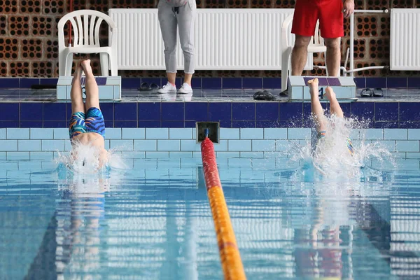 Concurso Natación Escolar Para Estudiantes —  Fotos de Stock