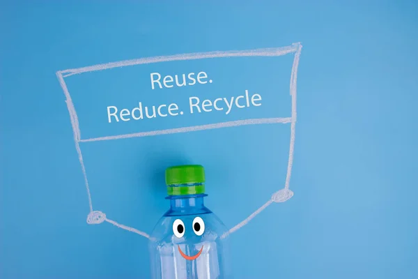 Charakter Plastikflasche Mit Poster Recycling Konzept — Stockfoto