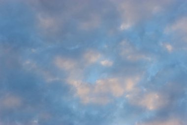 fırtına başlangıçlar bulutlarda. Cennet arka plan