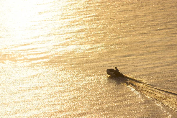 Small Boat River Sunset Light — Stock Photo, Image