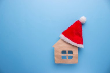 Noel Baba yan tümce ev kavramı.