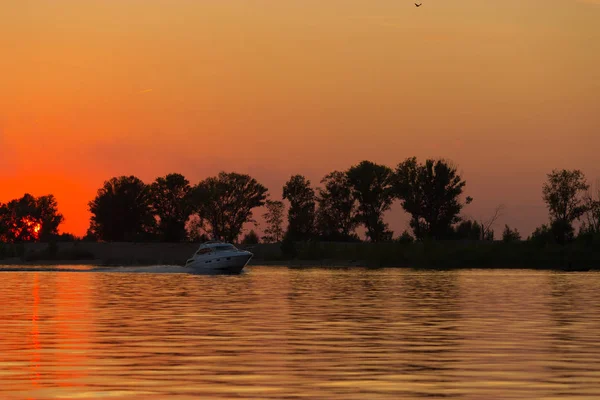 Coucher Soleil Sur Lac Eau Beau Ciel Coloré — Photo