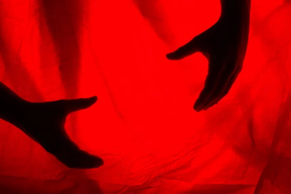 Mains Silhouette Sur Fond Rouge Avec Espace Copie — Photo