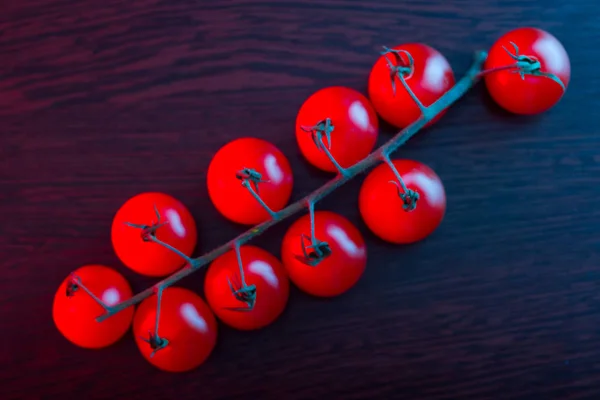 Los Tomates Cereza Cierran Luz Neón — Foto de Stock