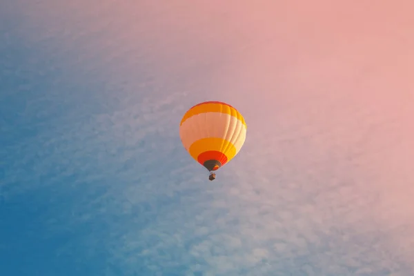 Ballon met hete lucht — Stockfoto