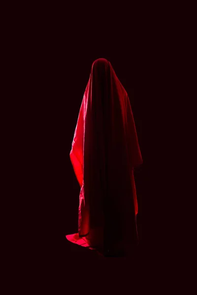 Kırmızı elbiseli korkunç kişi — Stok fotoğraf