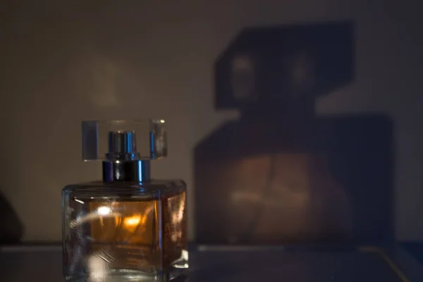 Women's perfume in beautiful bottle — Stock Photo, Image