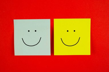 iki arkadaş birlikte