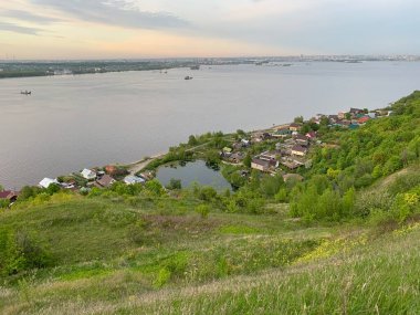 Hight River Bankası 'ndan görüntü. İyi akşamlar.