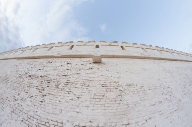 Yüksek hapishane konsepti görüntüsü duvarı