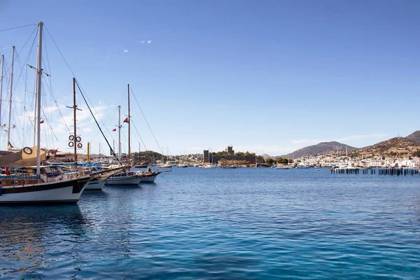 Vista Iates Madeira Histórico Castelo Medieval Cidade Bodrum Alongamento Costa — Fotografia de Stock