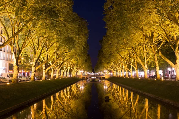 Vista Noturna Stadtgraben Por Konigsallee Uma Atração Turística Popular Dusseldorf — Fotografia de Stock