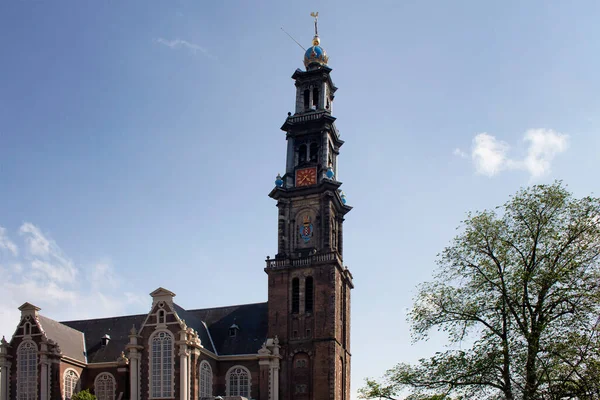 Вид Историческую Церковь Весттерк Амстердаме Структура Века Метровым Шпилем Этой — стоковое фото