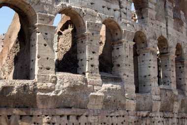 Roma 'daki Colosseum' un yakın görüntüsü