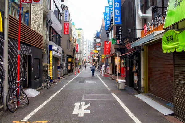 東京都渋谷区の裏通りの一つ — ストック写真