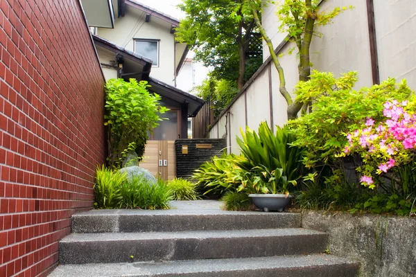 Shibuya地区日本人住房的入口 — 图库照片