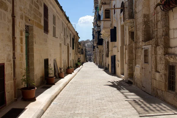 Uma Das Antigas Ruas Históricas Valletta Malta Imagem Mostra Estilo — Fotografia de Stock