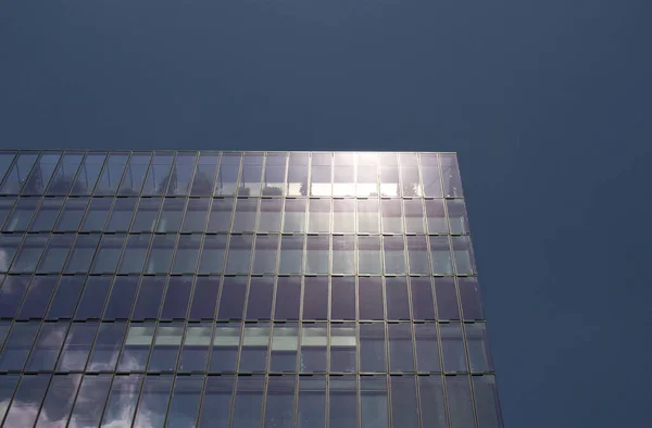 Sol Brilla Moderno Edificio Cristal Rascacielos Composición Simple Moderna Con — Foto de Stock