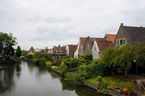 Utsikt Över Traditionella Hus Träd Växter Och Kanal Edam Det — Stockfoto