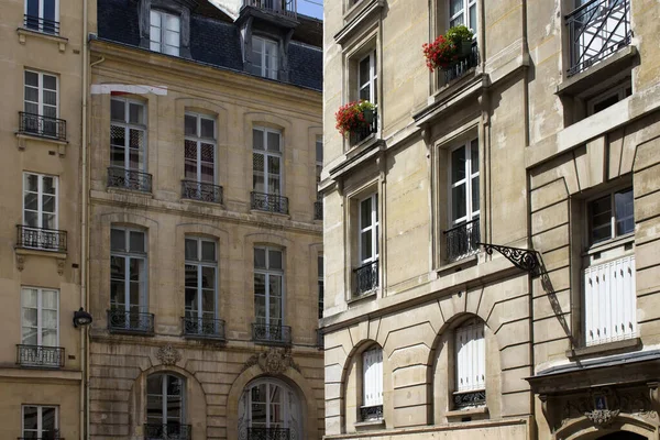 パリにおける住宅建築様式 — ストック写真