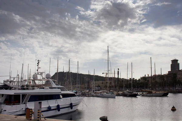 Vista Yates Lujo Veleros Puerto Deportivo Llamado Marina Port Vell — Foto de Stock