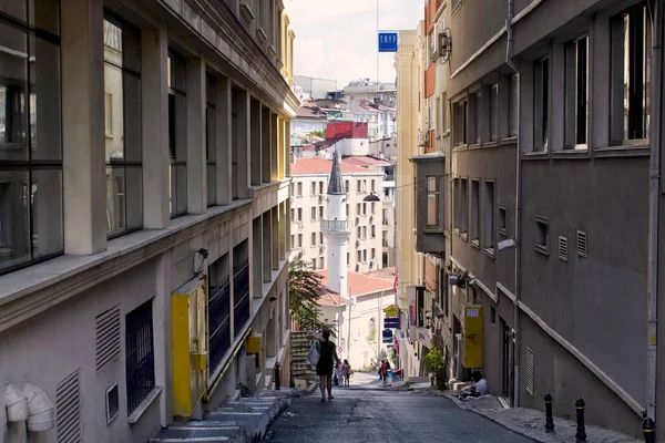 Άποψη Του Στενού Δρόμου Που Ονομάζεται Kazanci Yokusu Γυναίκα Πόδια — Φωτογραφία Αρχείου