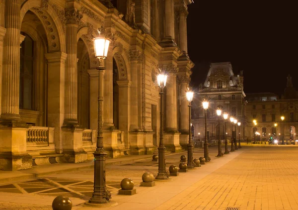 Vista Nocturna Las Farolas Del Museo Del Louvre Muse Louvre —  Fotos de Stock